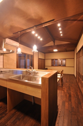 こだわりの造作キッチン 株式会社TAKATA建築の施工事例 継承する家