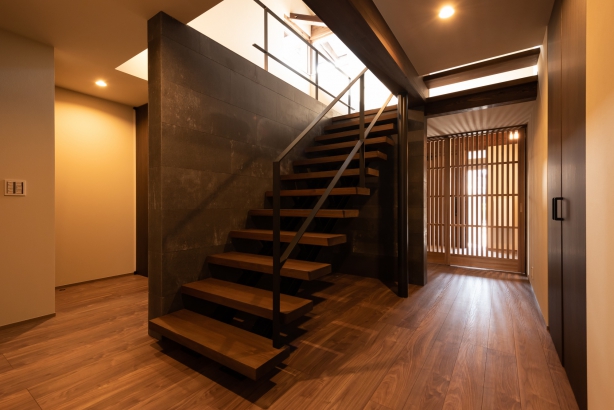 階段室 有限会社ピュア・ハウジングの施工事例 富山市南部のいえno.2 thumbnail