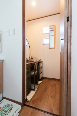  泉州ホーム株式会社の施工事例 思考を巡らせた、暮らしやすい家。