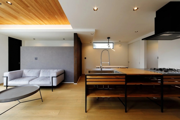 LDK es ARCHITECT株式会社の施工事例 デザインと暮らしやすさを追求した、 2階リビングの家
