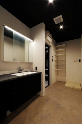洗面脱衣室 es ARCHITECT株式会社の施工事例 デザインと暮らしやすさを追求した、 2階リビングの家