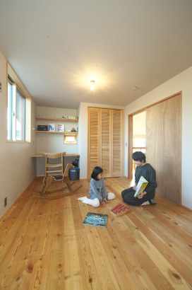 2階の子供部屋は将来を見据えた設計 株式会社桝田工務店の施工事例 旗竿地で建てた森の隠れ家 thumbnail