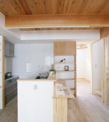 キッチン 株式会社市川工務店の施工事例 統一感のある、木目の外観デザインが印象的なお家