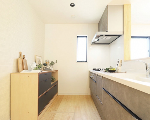キッチン 株式会社SEIMUの施工事例 無垢素材と自然光が心地いい住まい