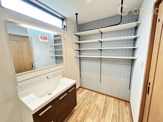 【ondo+one建物プラン例/洗面】広さに余裕のある洗面室は、身支度や家事を快適に行えます◎

