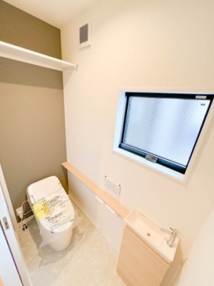 【ondo建物プラン例/トイレ】お掃除ラクラク！タンクレストイレ◎見た目もスッキリです。