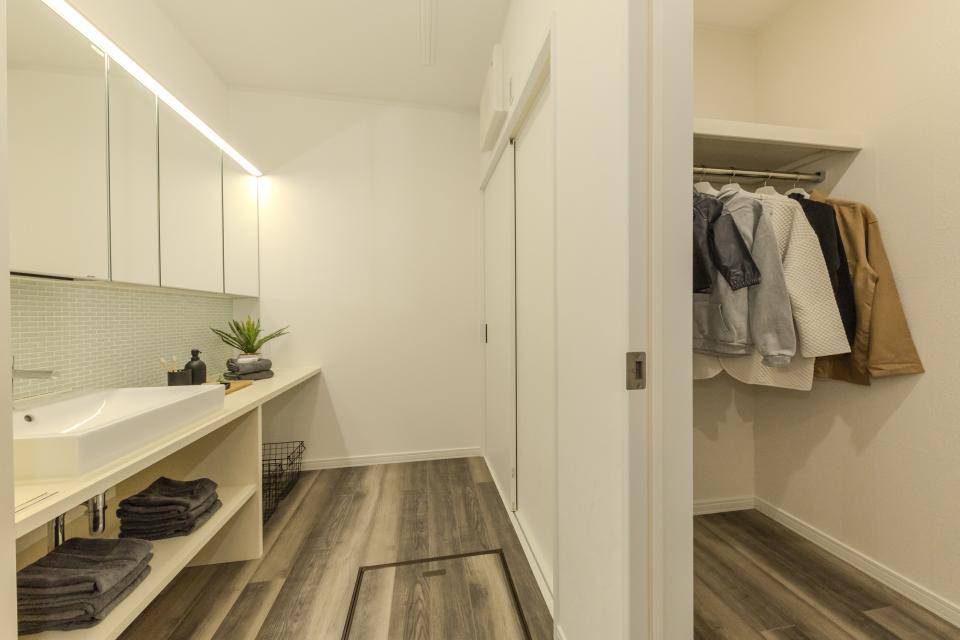 洗面室はちょっと素敵にホテルライク！清潔感第一のシンプルデザイン