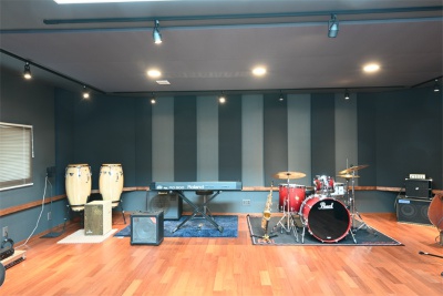 リビング＝スタジオ 竹内建設株式会社の施工事例 趣味の音楽を極める理想の空間