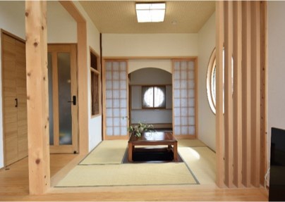  株式会社日本ハウスホールディングスの施工事例 古材と檜が調和する家